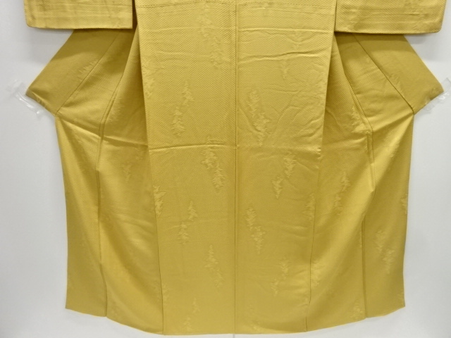  樹木に疋田模様織り出し色無地着物